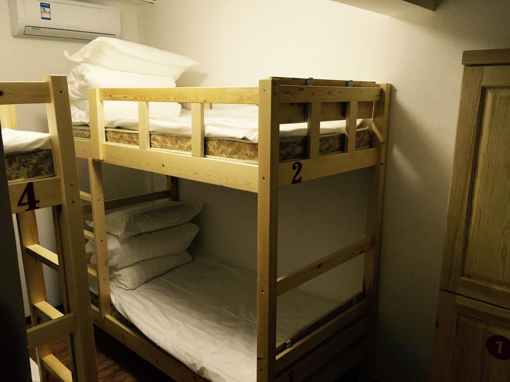 Beijing Sunrise Youth Hostel Beihai Branch Екстер'єр фото