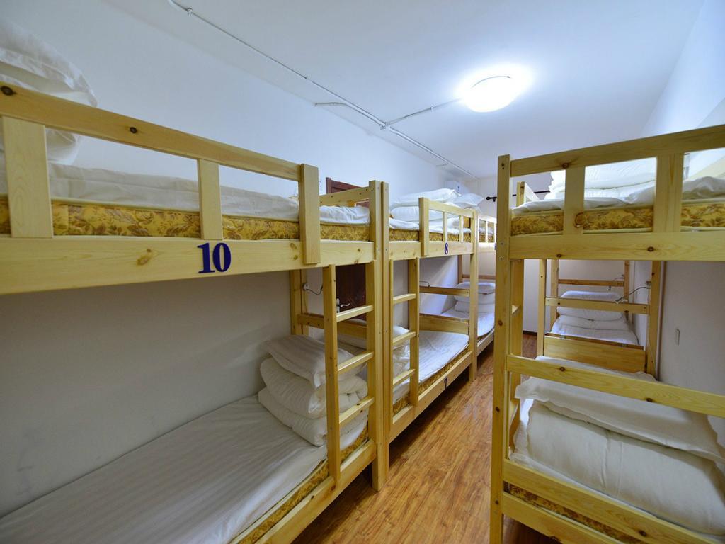 Beijing Sunrise Youth Hostel Beihai Branch Екстер'єр фото